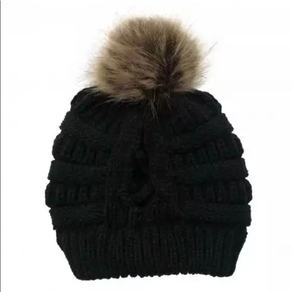 Accessories - 4 in 1 | Messy Bun Toque/ Beanie w/ Fur Pompom